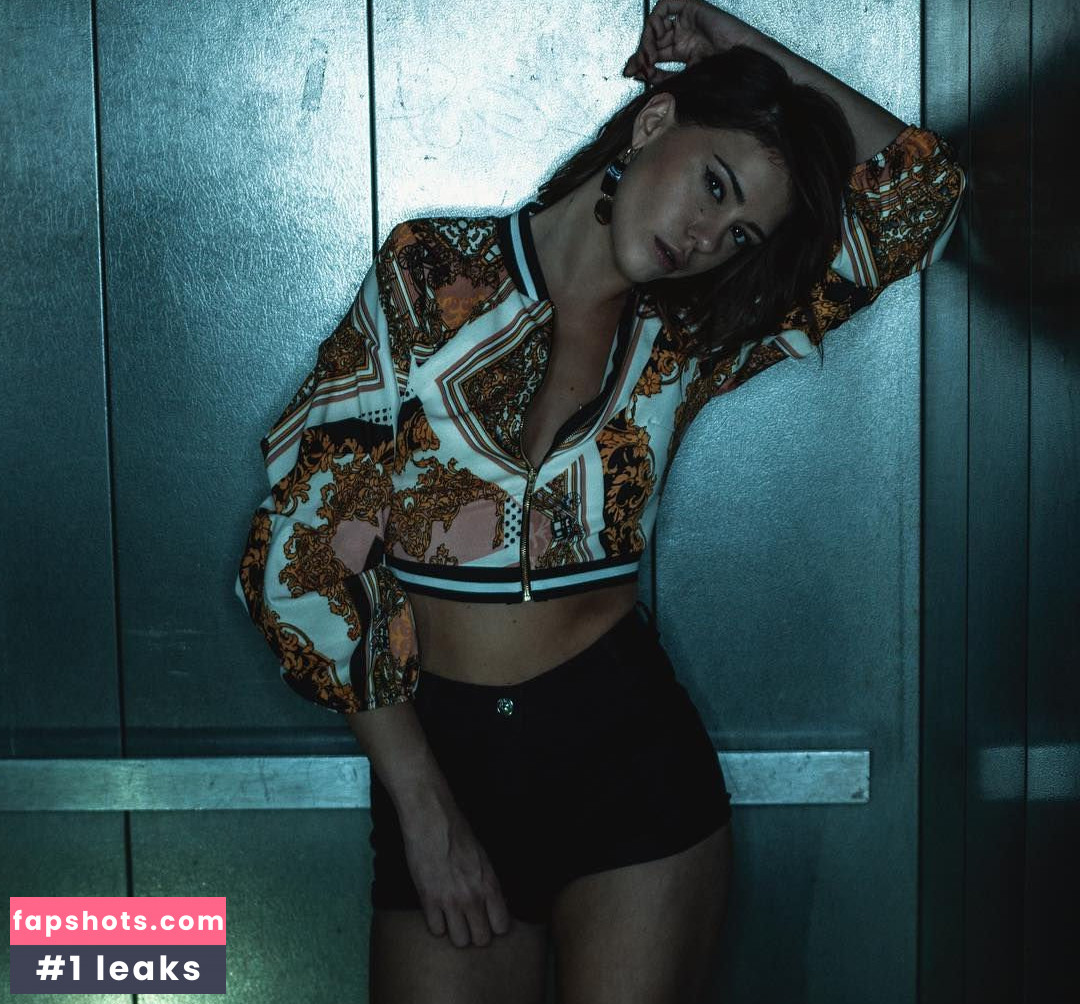 Barbara Opsomer gallery photo #83