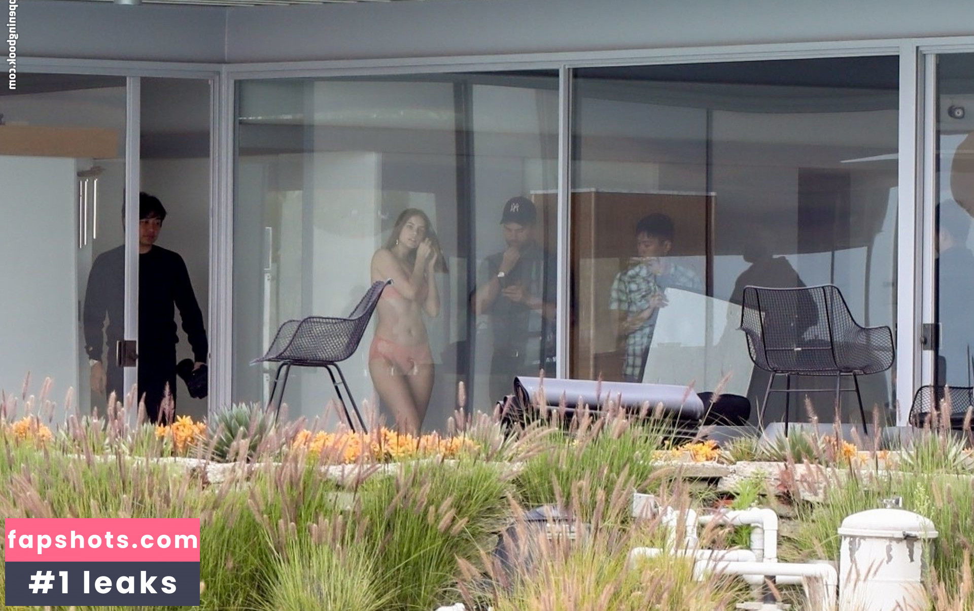 Barbara Palvin gallery photo #1098