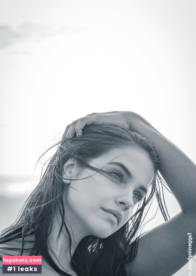 Barbara Palvin gallery photo #1214