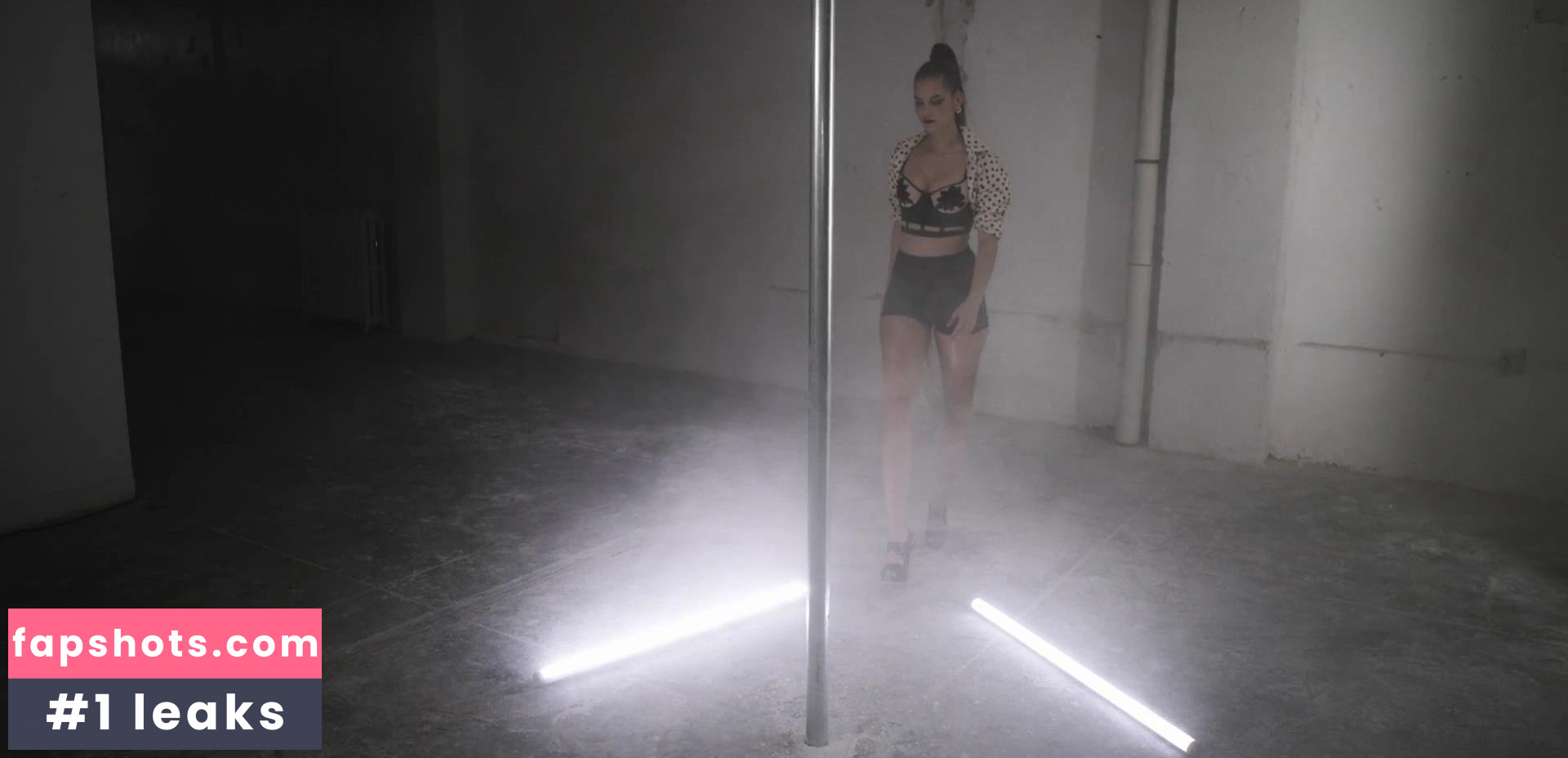 Barbara Palvin gallery photo #1235