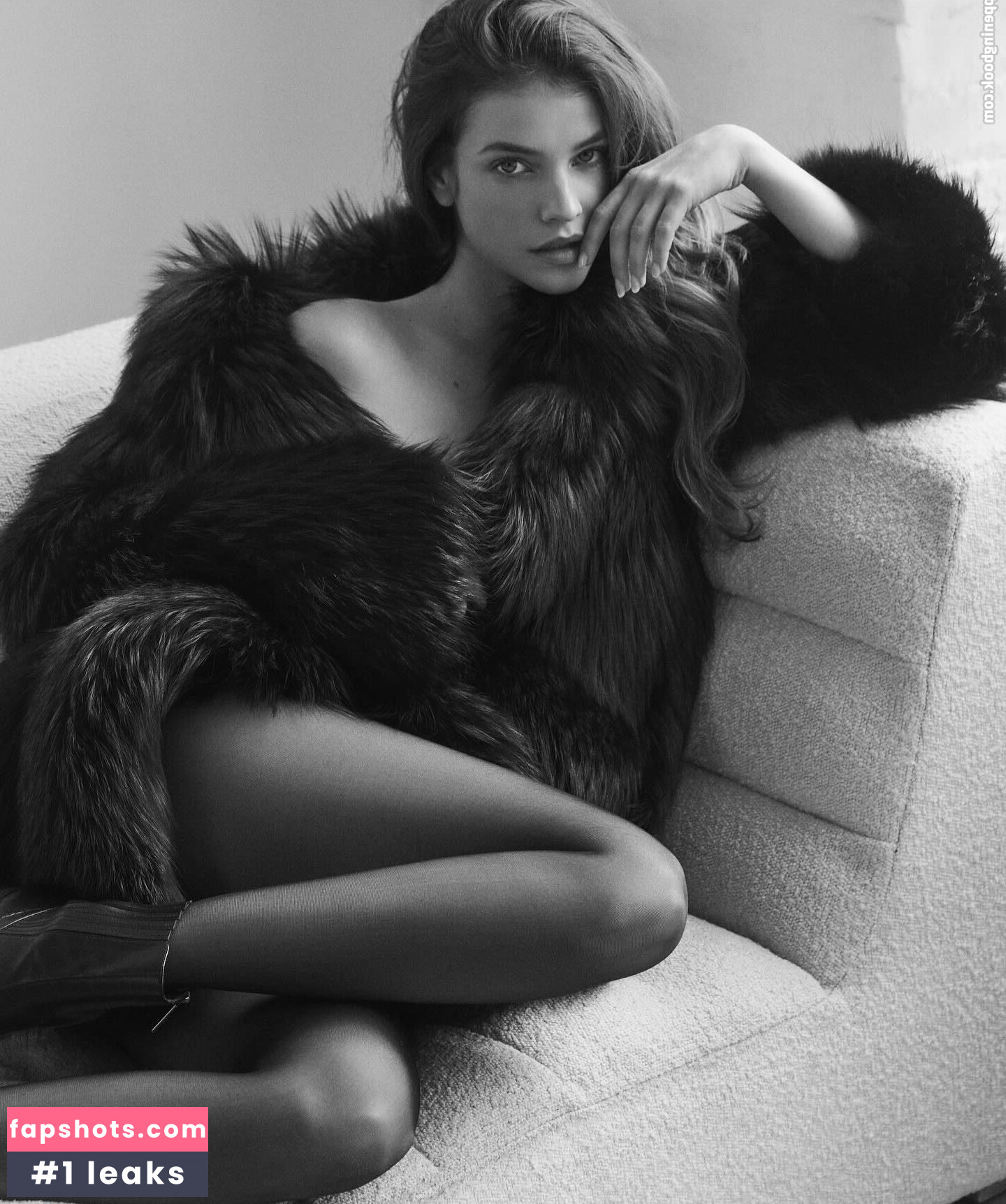 Barbara Palvin gallery photo #178