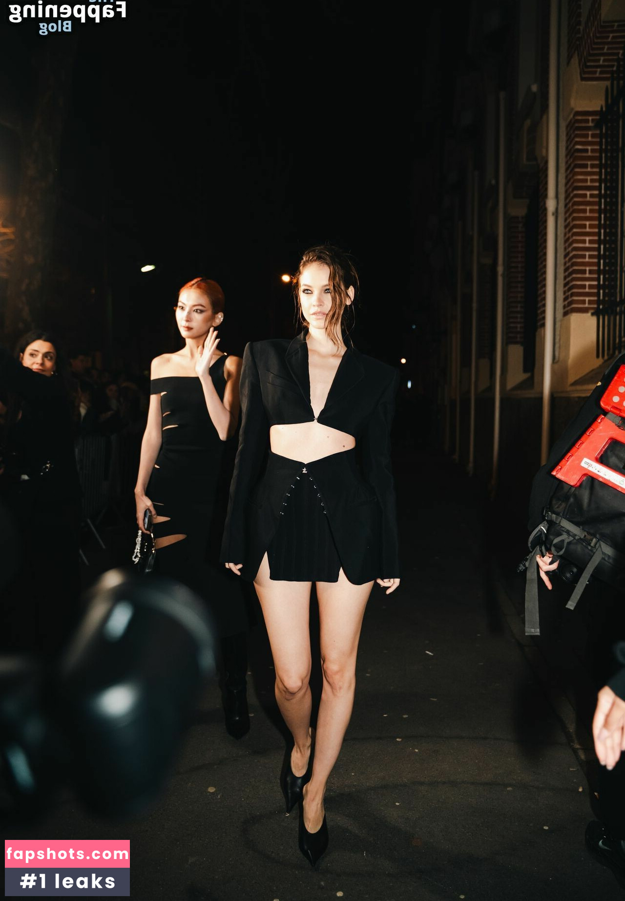 Barbara Palvin gallery photo #528