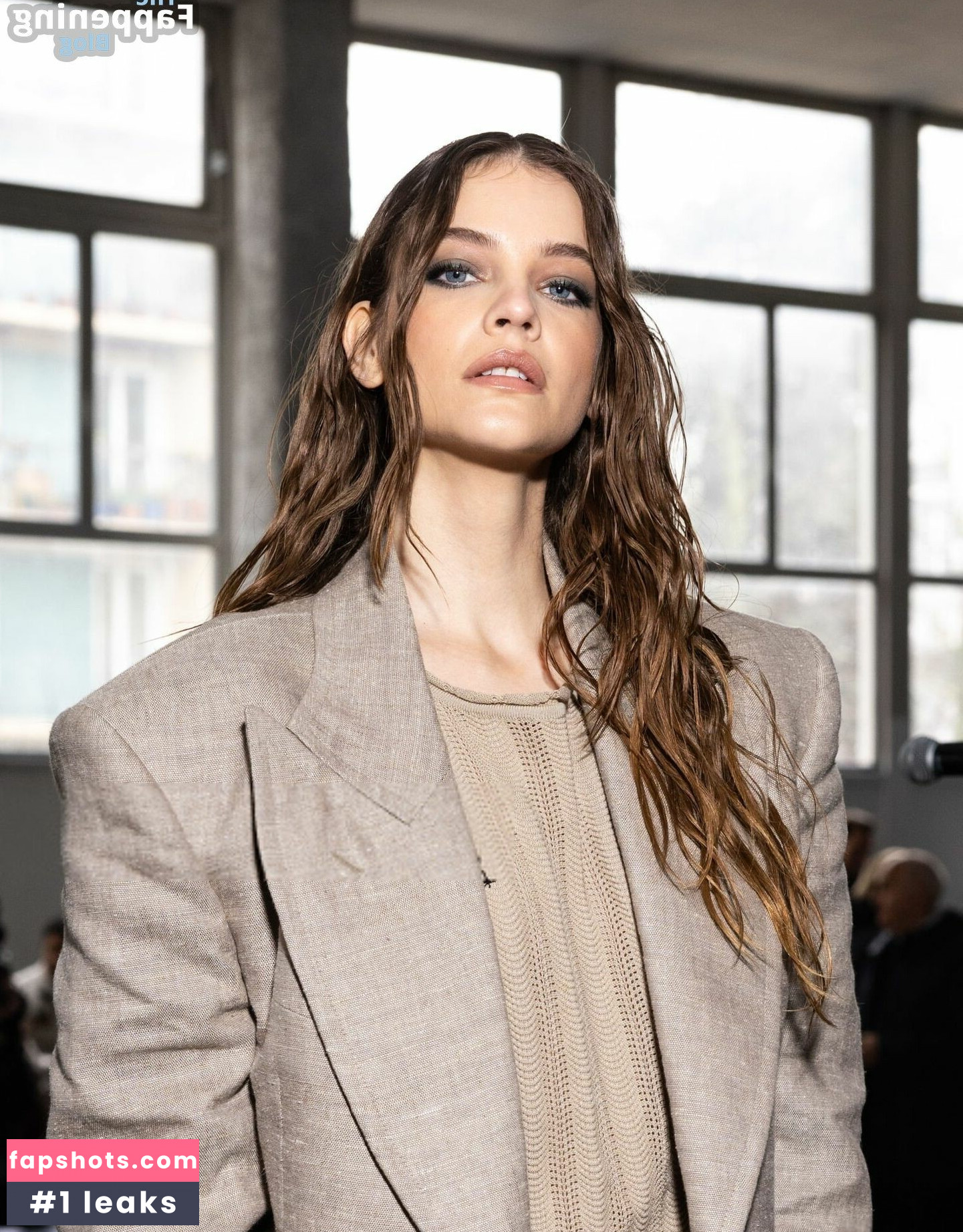 Barbara Palvin gallery photo #577