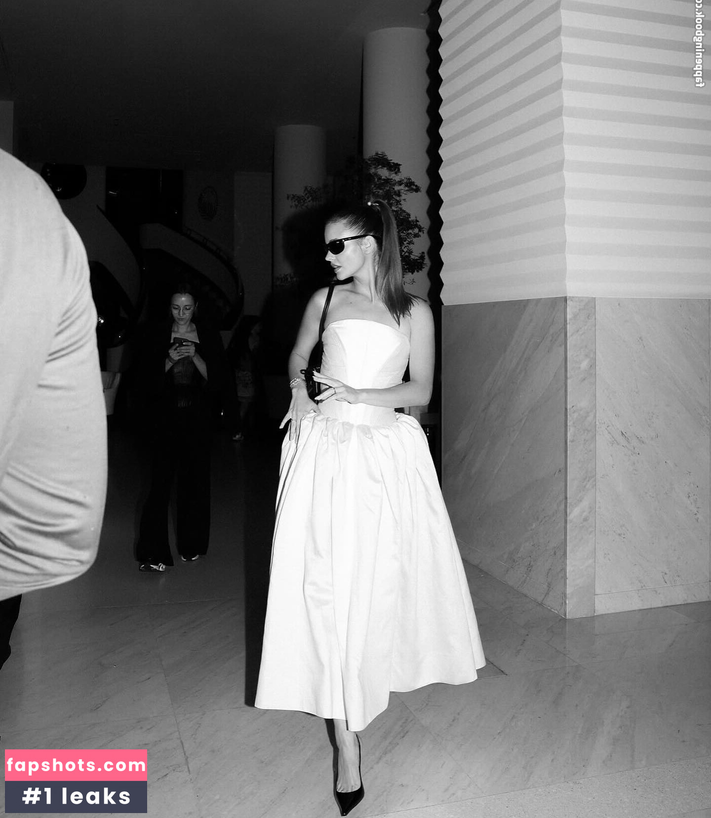 Barbara Palvin gallery photo #64