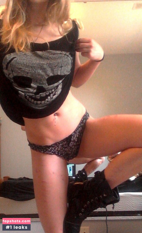 Barbara Varga gallery photo #16