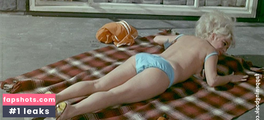 Barbara Windsor Nude Leaks OnlyFans Photos #26 - LeakJerk