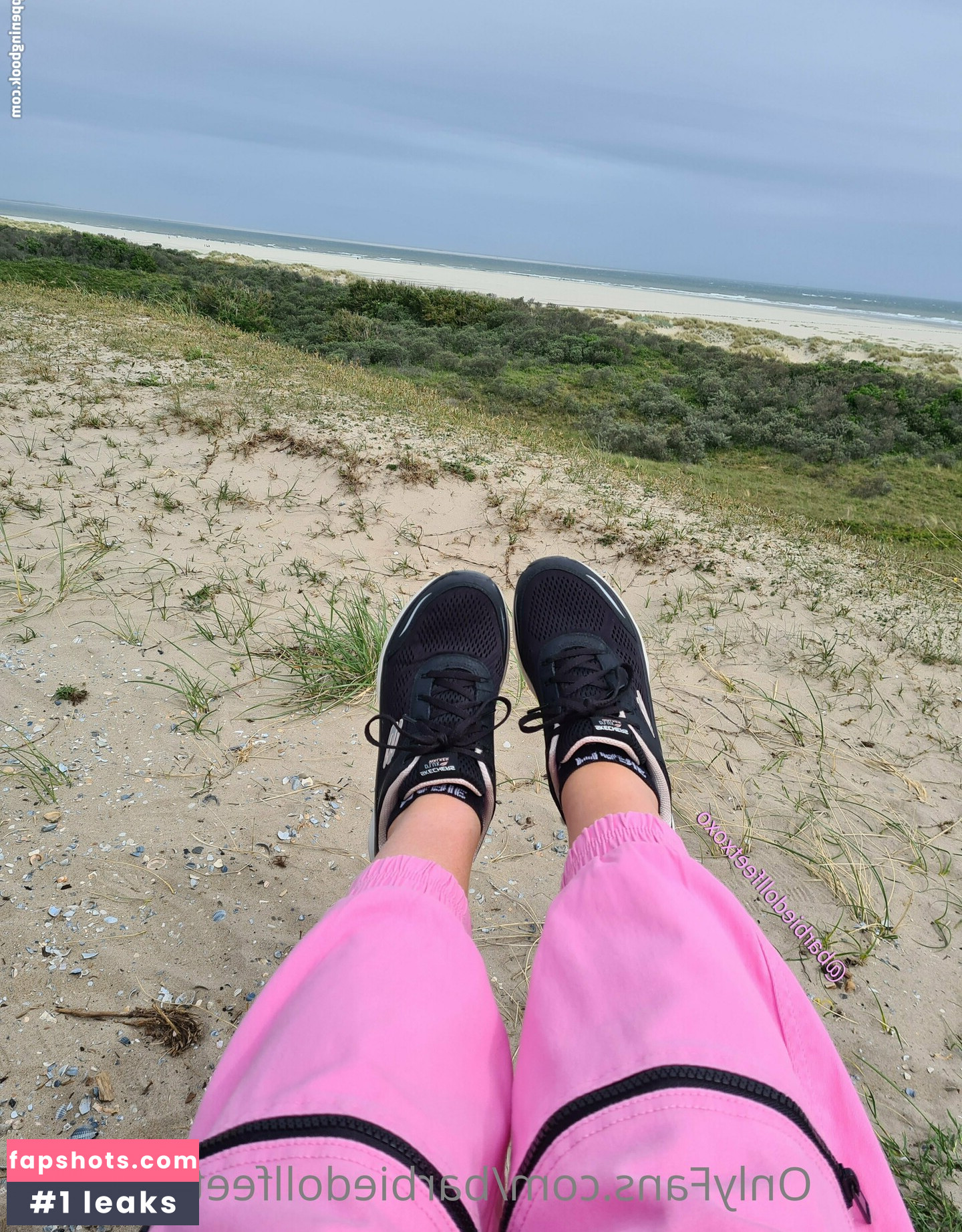 barbiedollfeetxoxofree gallery photo #29