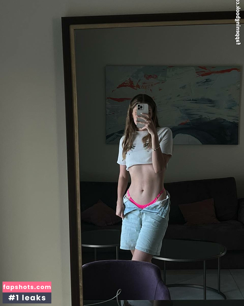 Barbiegirl nude babe gallery