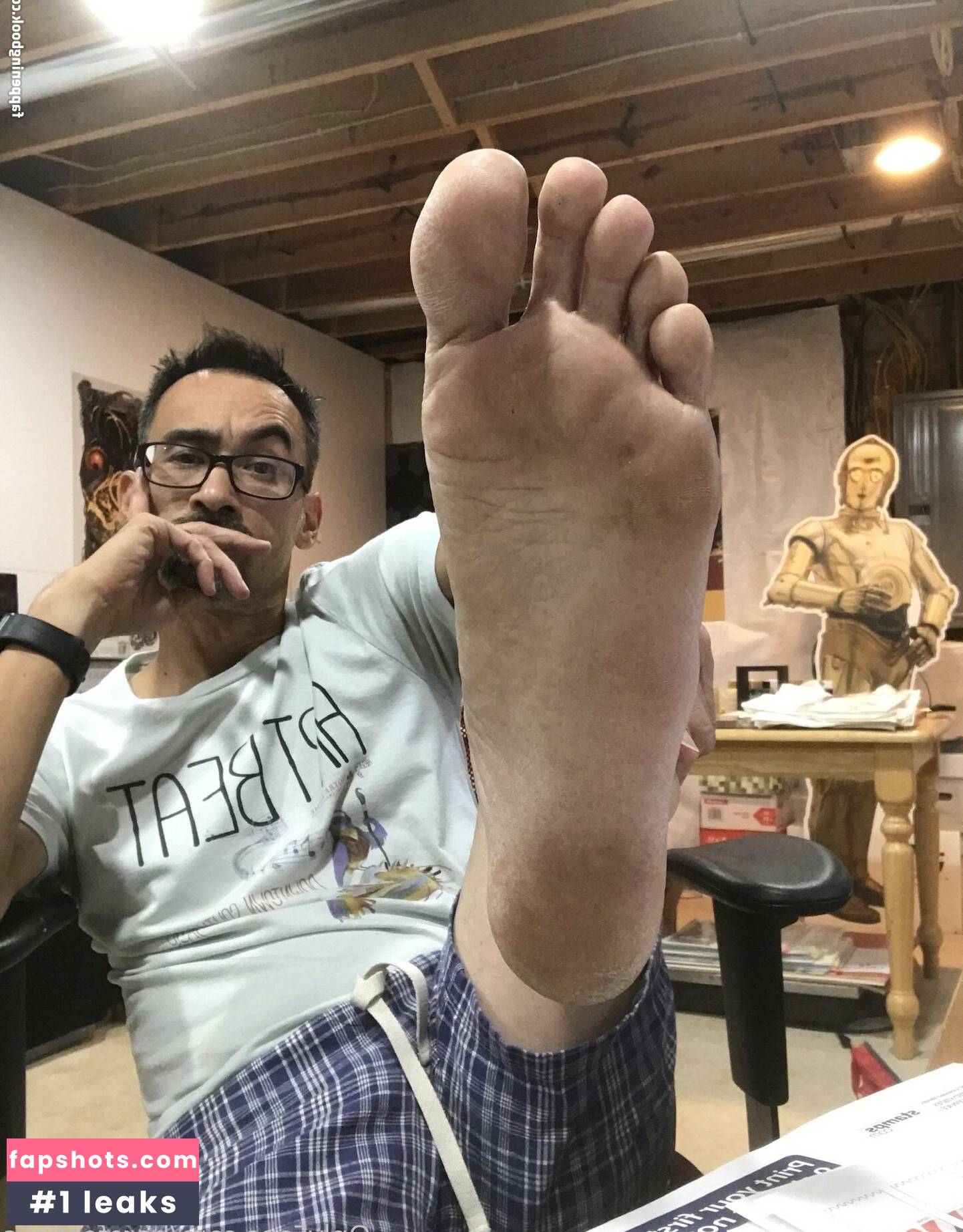 barefeeticus gallery photo #5