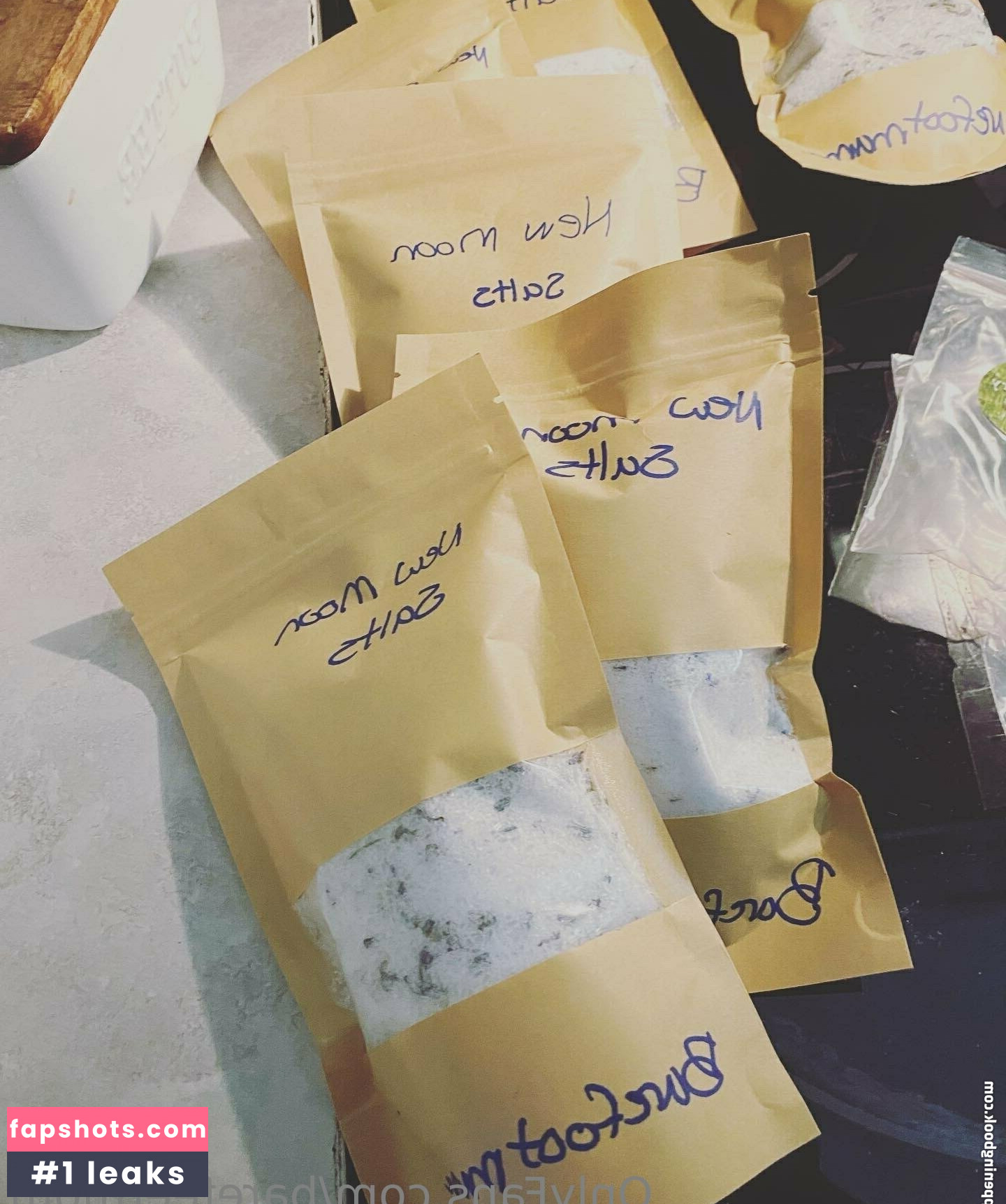 barefeetmom gallery photo #2