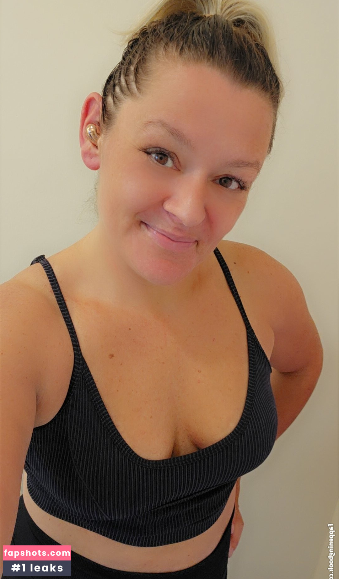 Basedmama gallery photo #2