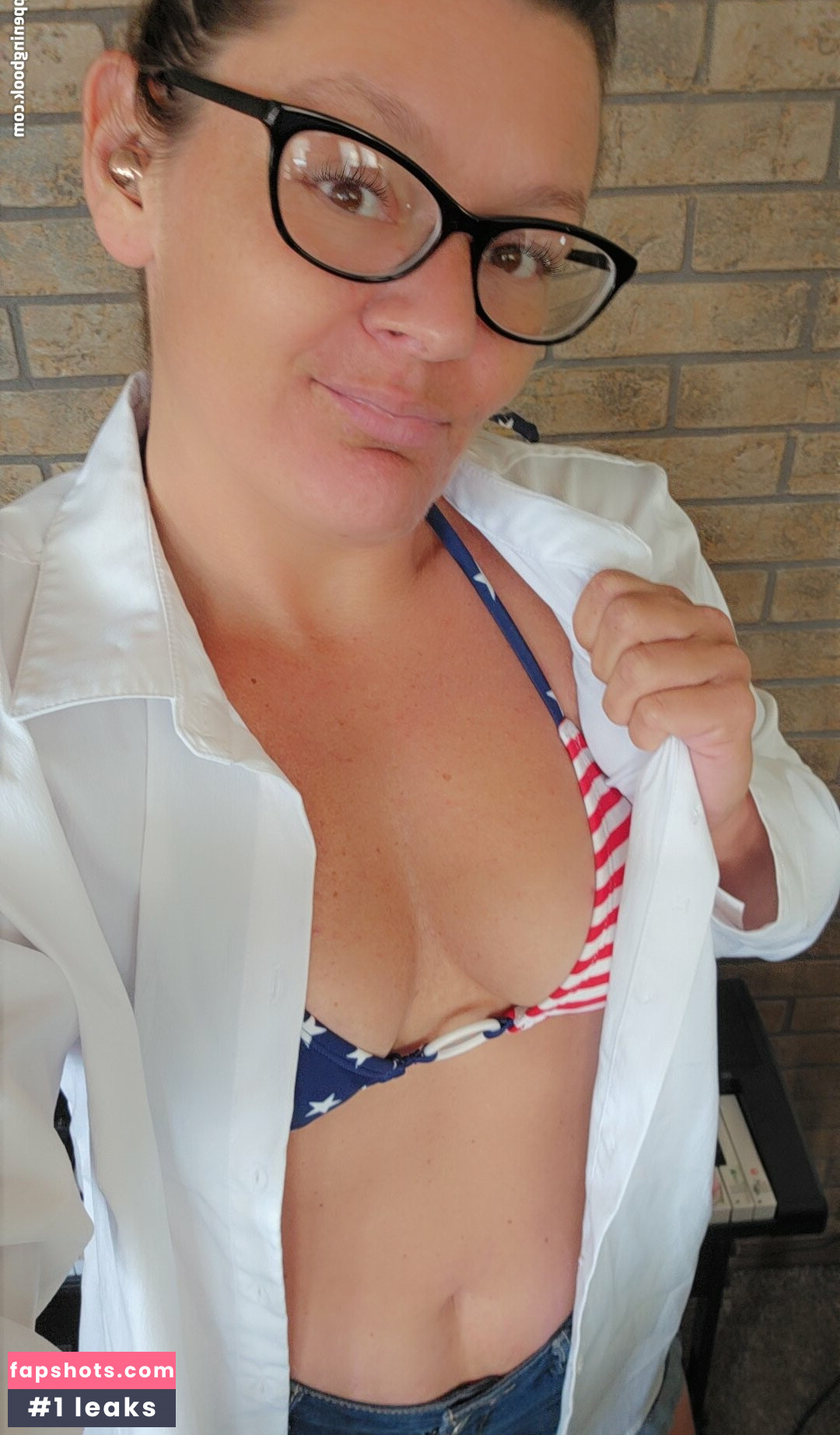 Basedmama gallery photo #16