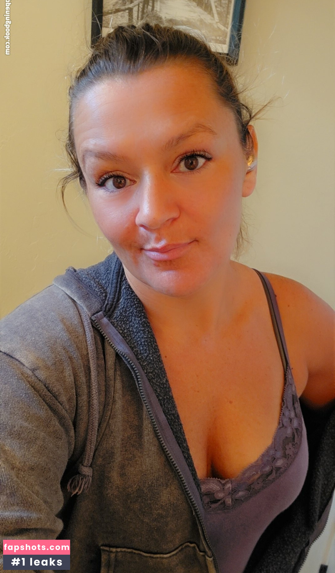 Basedmama gallery photo #4