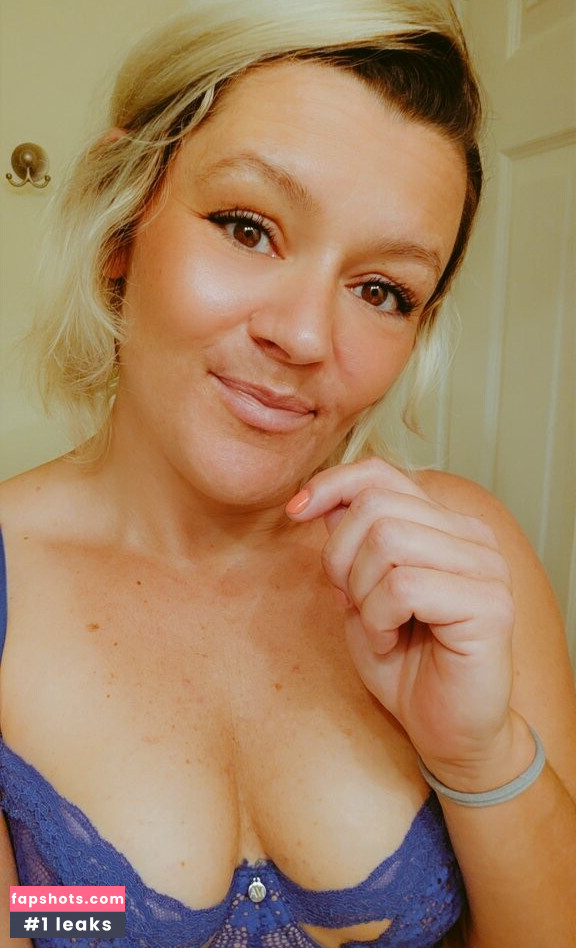 Basedmama gallery photo #8