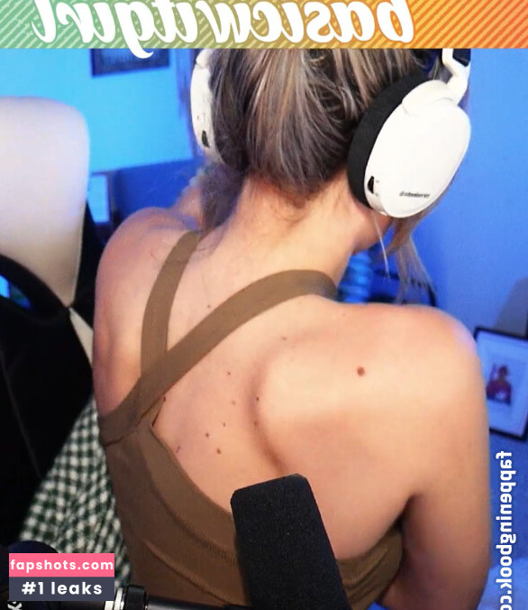 BasicWitGirl Nude Leaks OnlyFans Photos #103 - Fapshots