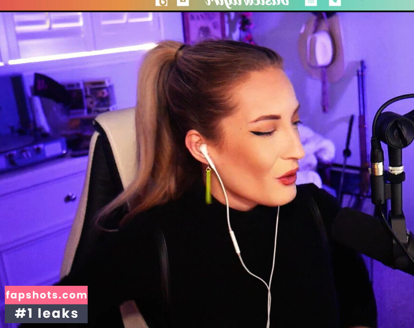 BasicWitGirl Nude Leaks OnlyFans Photos #109 - Fapshots