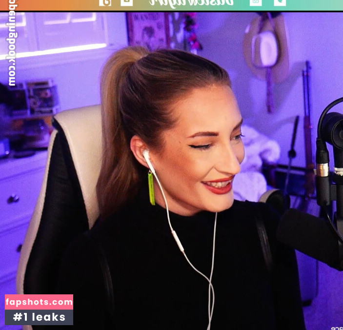 BasicWitGirl Nude Leaks OnlyFans Photos #119 - Fapshots