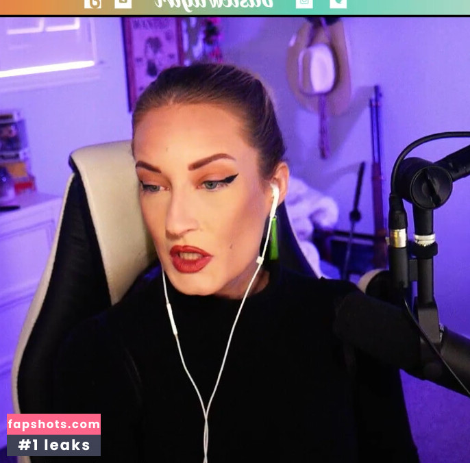 BasicWitGirl Nude Leaks OnlyFans Photos #121 - Fapshots