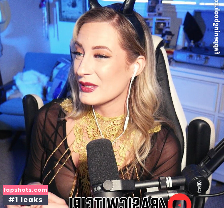 BasicWitGirl Nahé úniky fotek pouze od fanoušků #30 - Fapshots