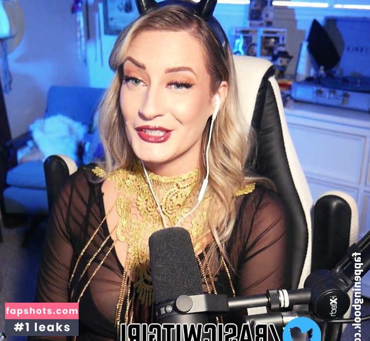 BasicWitGirl Nahé úniky fotek pouze od fanoušků #31 - Fapshots