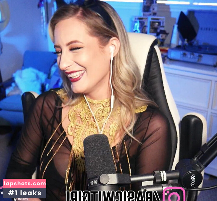 BasicWitGirl Nahé úniky fotek pouze od fanoušků #44 - Fapshots