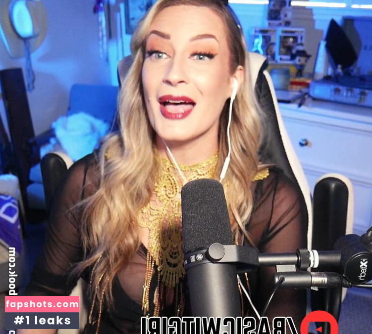 BasicWitGirl Nahé úniky fotek pouze od fanoušků #46 - Fapshots