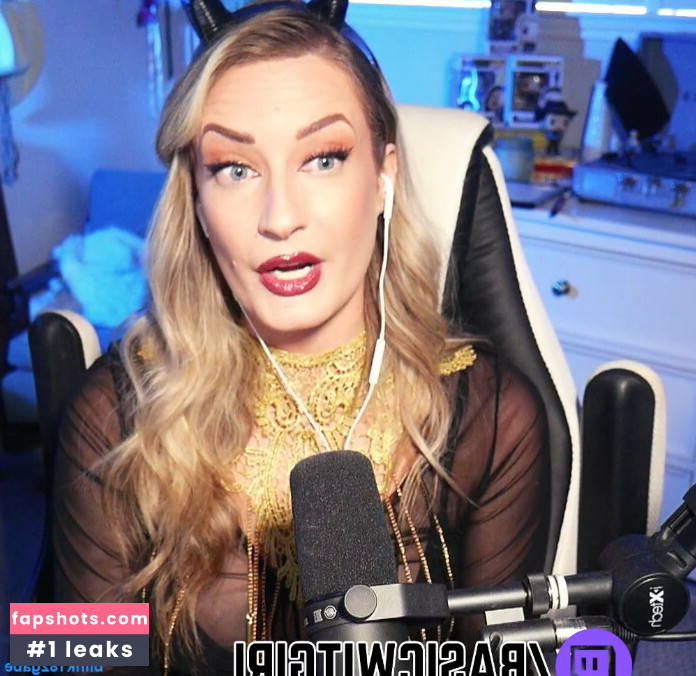 BasicWitGirl Nahé úniky fotek pouze od fanoušků #54 - Fapshots