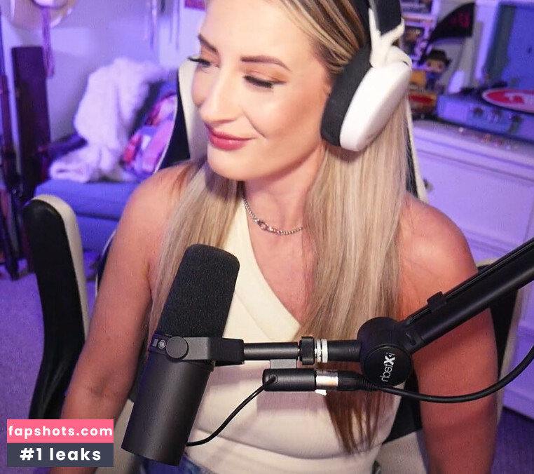 BasicWitGirl Nude Leaks OnlyFans Photos #91 - Fapshots