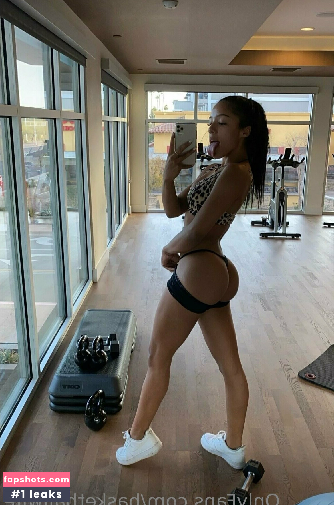 basketballwife gallery photo #5