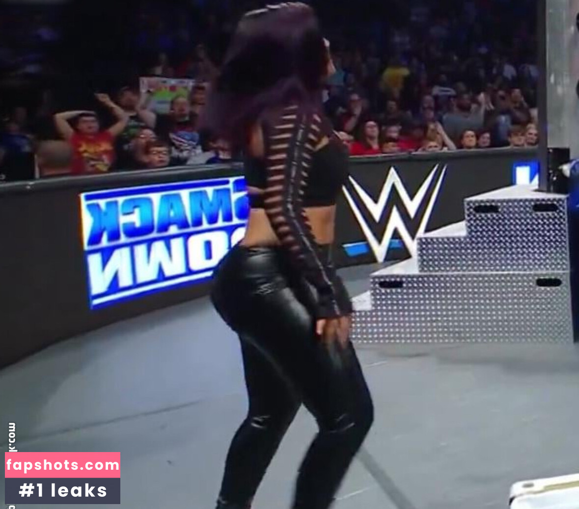 Bayley gallery photo #136