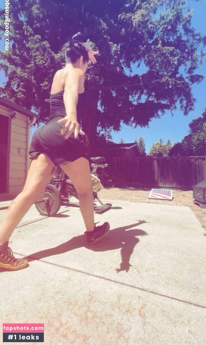 Bayley gallery photo #141