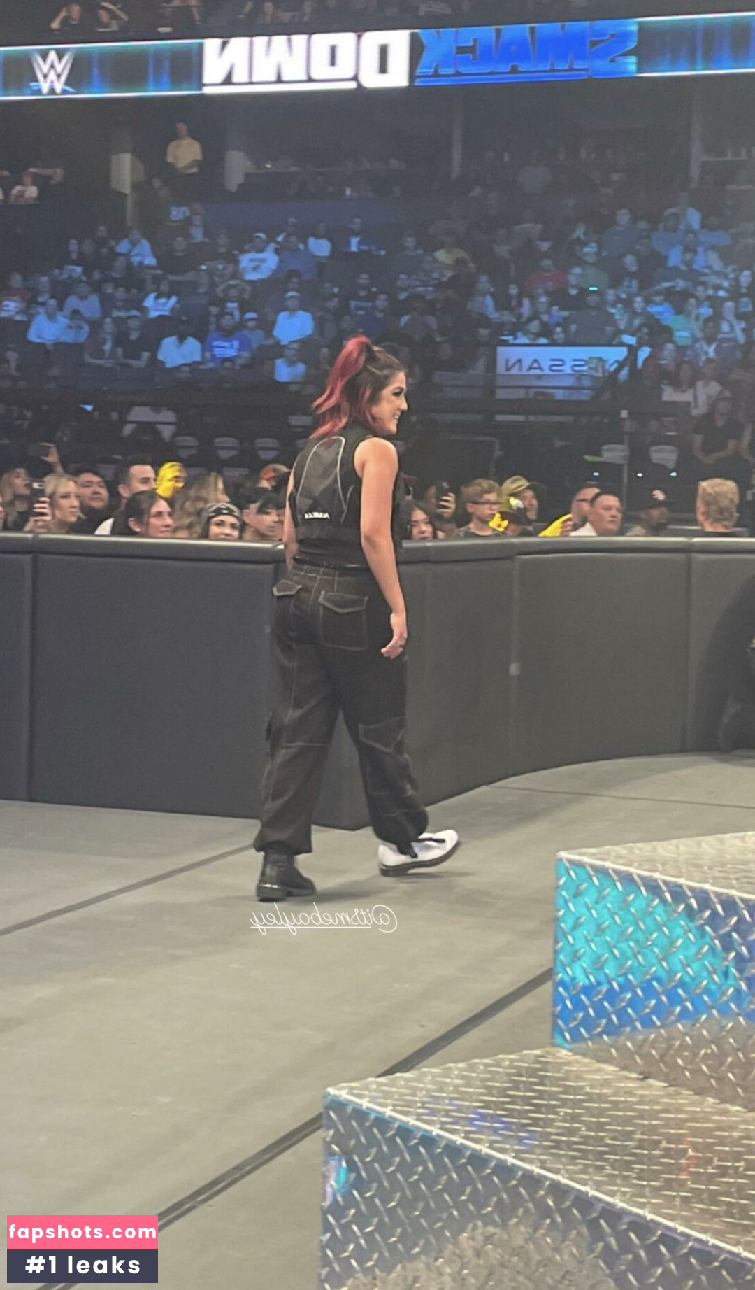 Bayley gallery photo #157