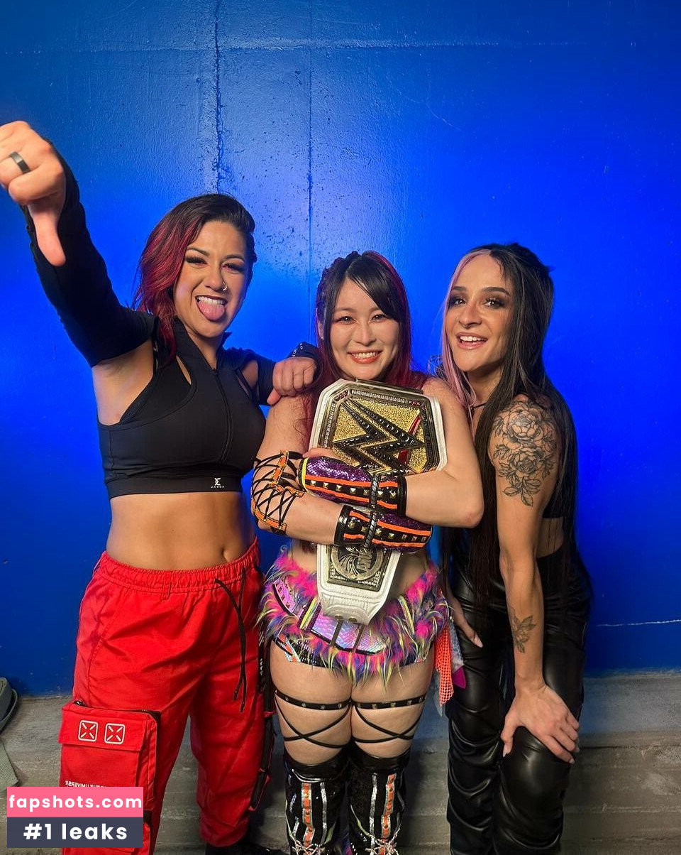 Bayley gallery photo #160