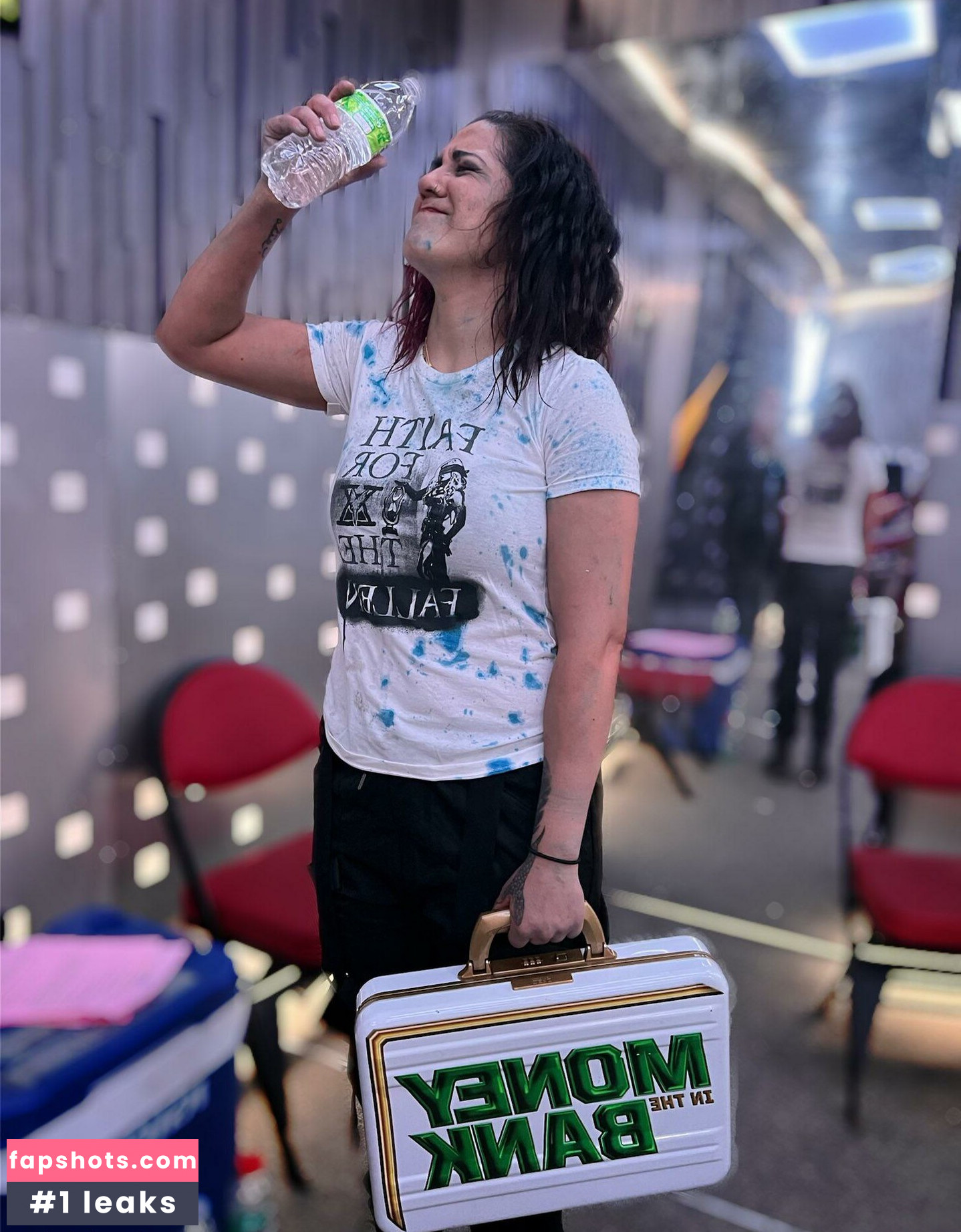 Bayley gallery photo #169