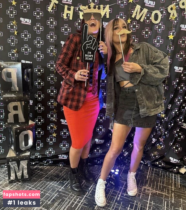 Bayley gallery photo #186