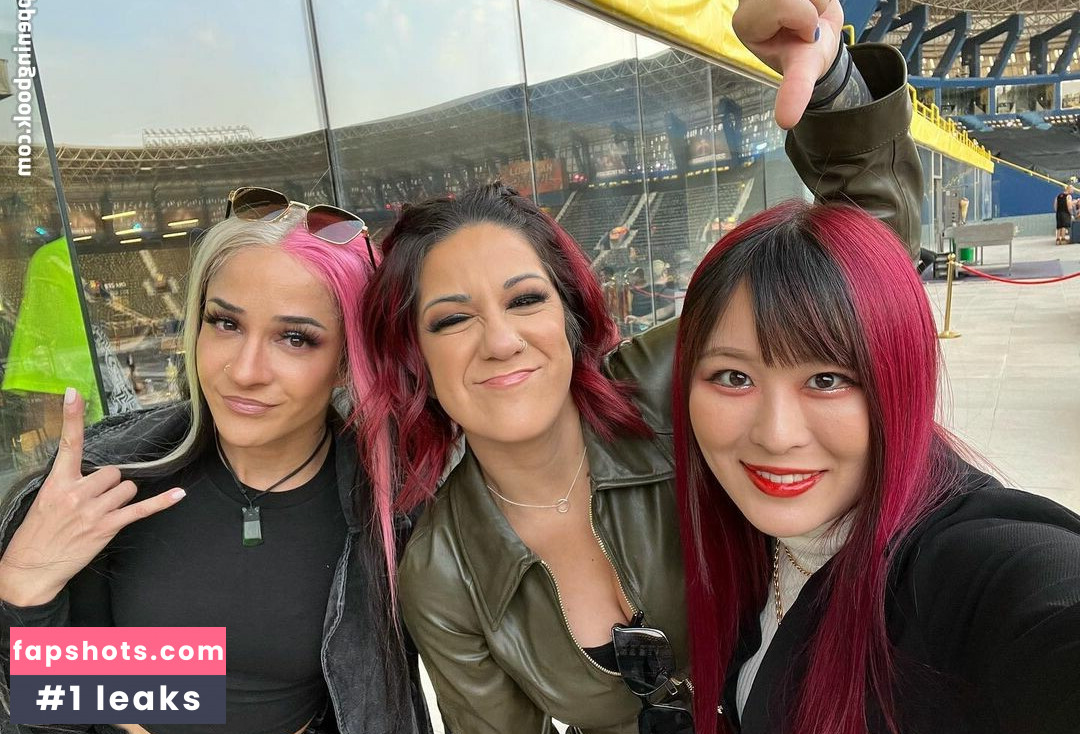 Bayley gallery photo #232