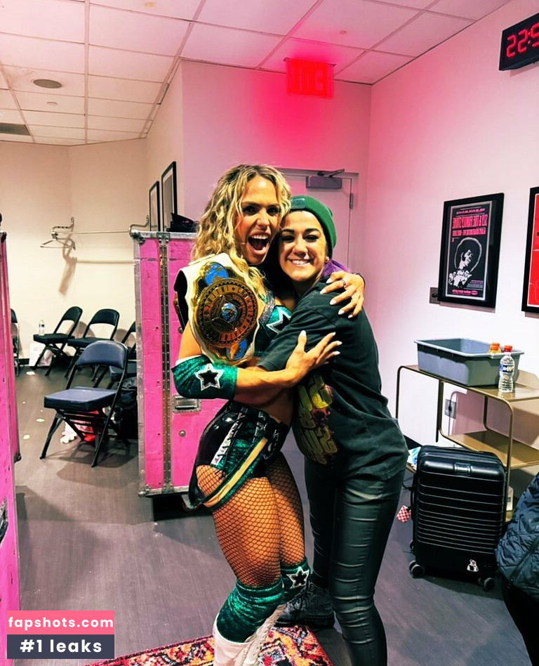 Bayley gallery photo #26