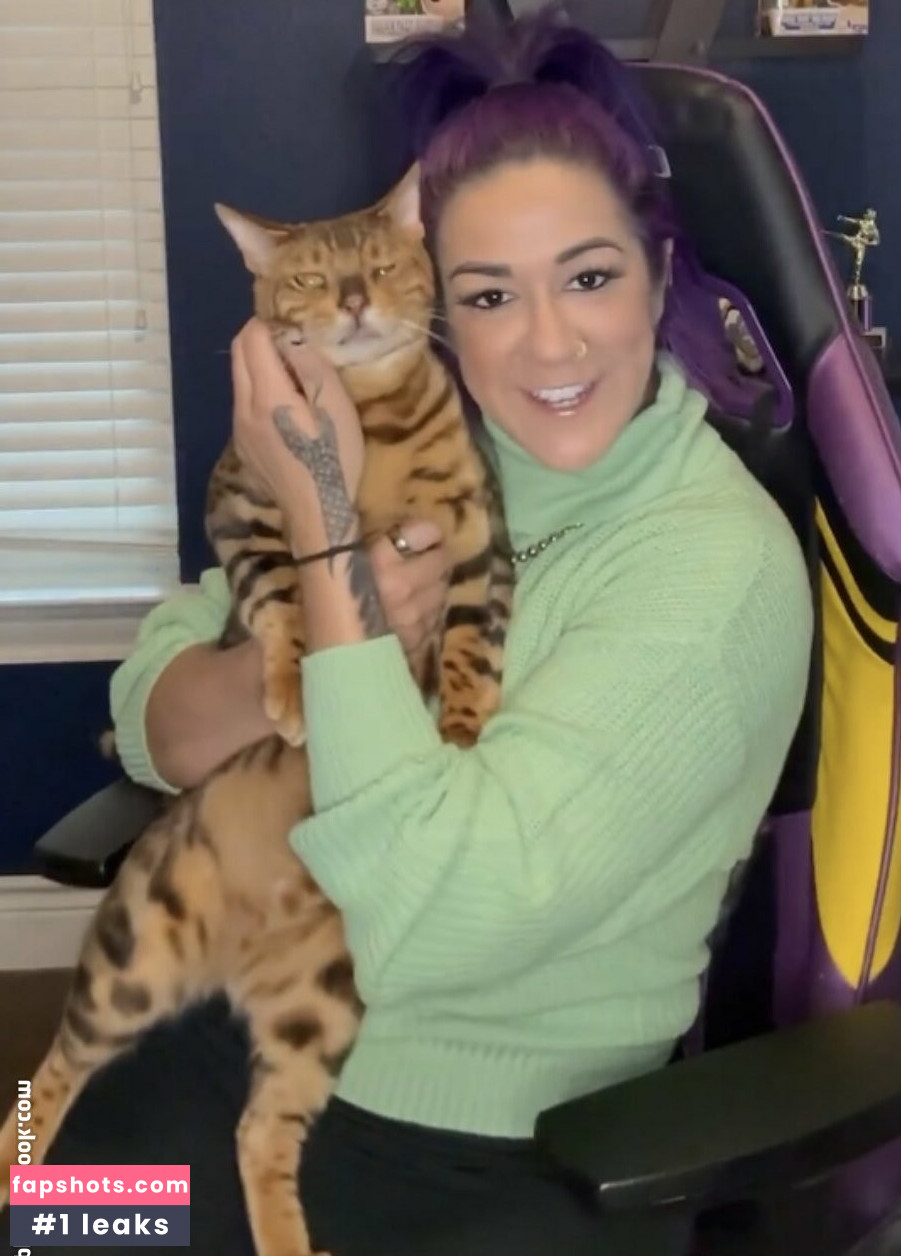 Bayley gallery photo #30