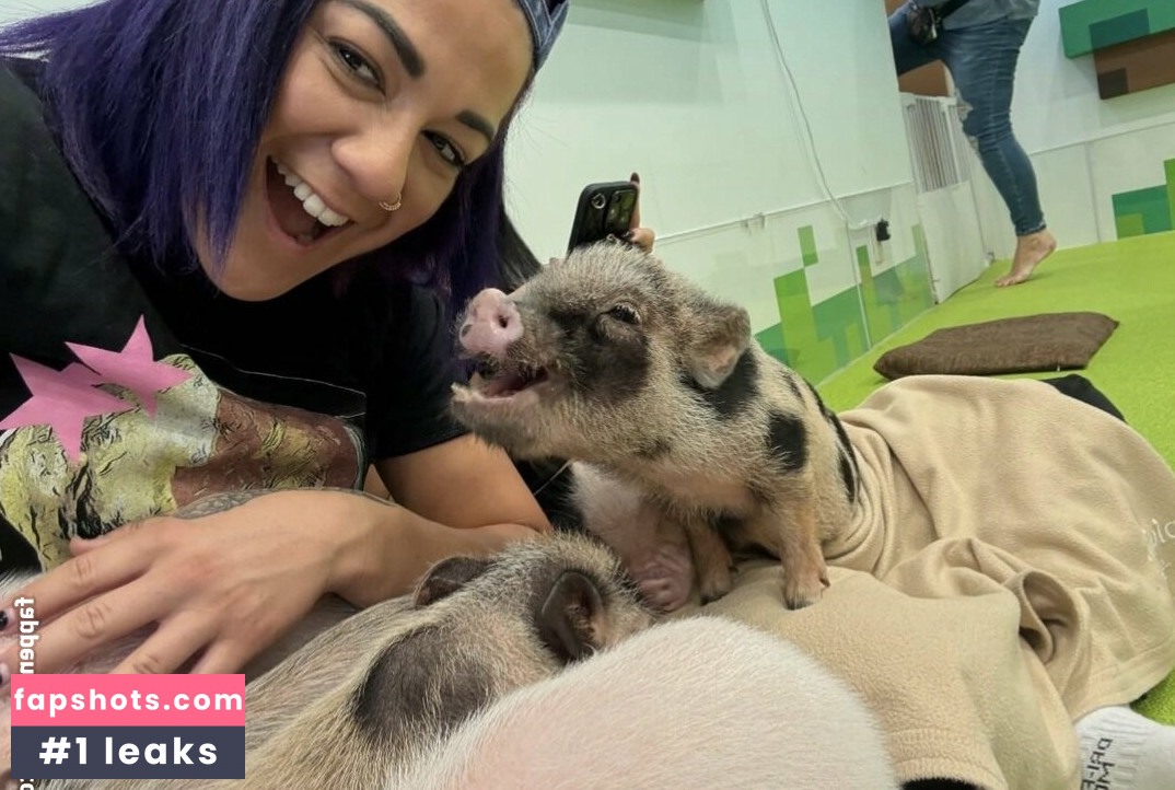 Bayley gallery photo #34