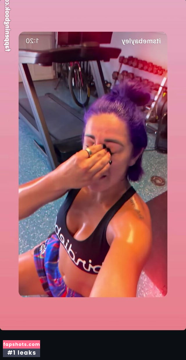 Bayley gallery photo #49