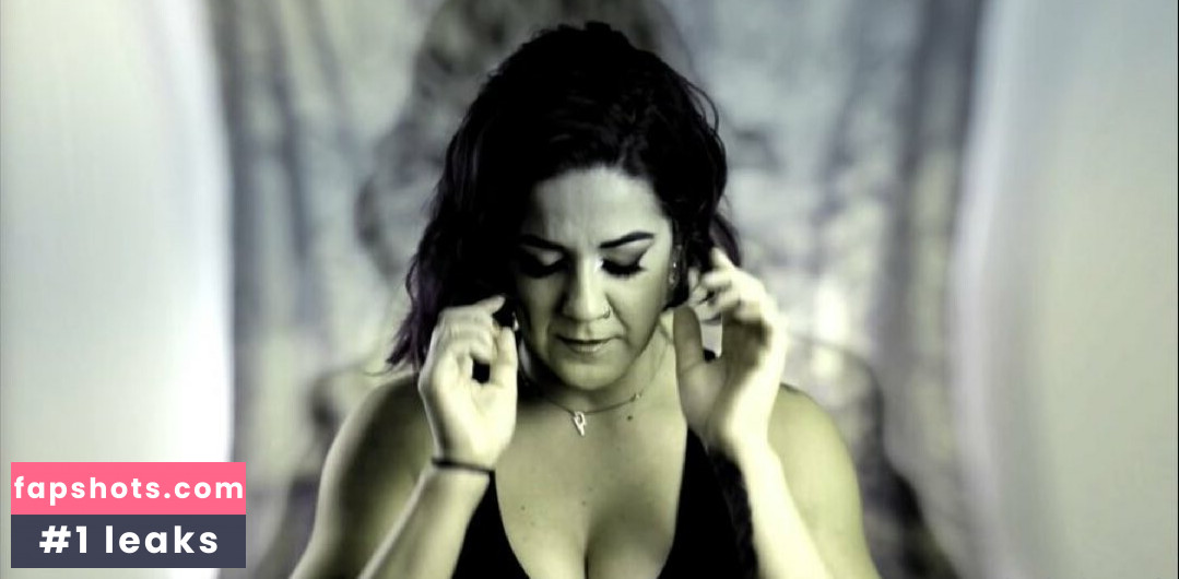 Bayley gallery photo #56