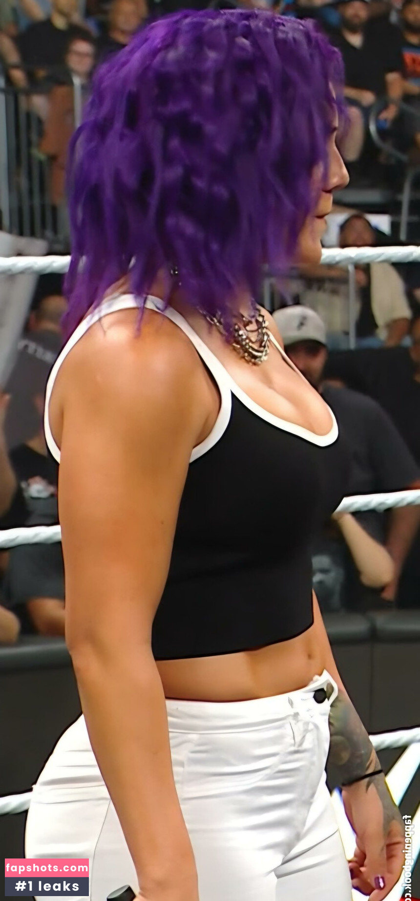 Bayley gallery photo #67