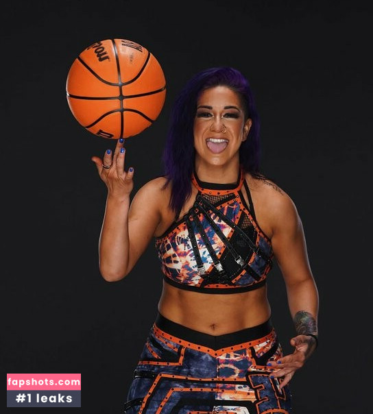 Bayley gallery photo #85