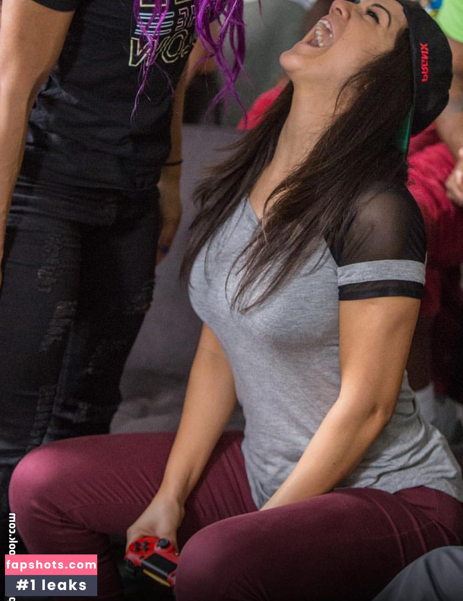 Bayley WWE Wrestler gallery photo #15