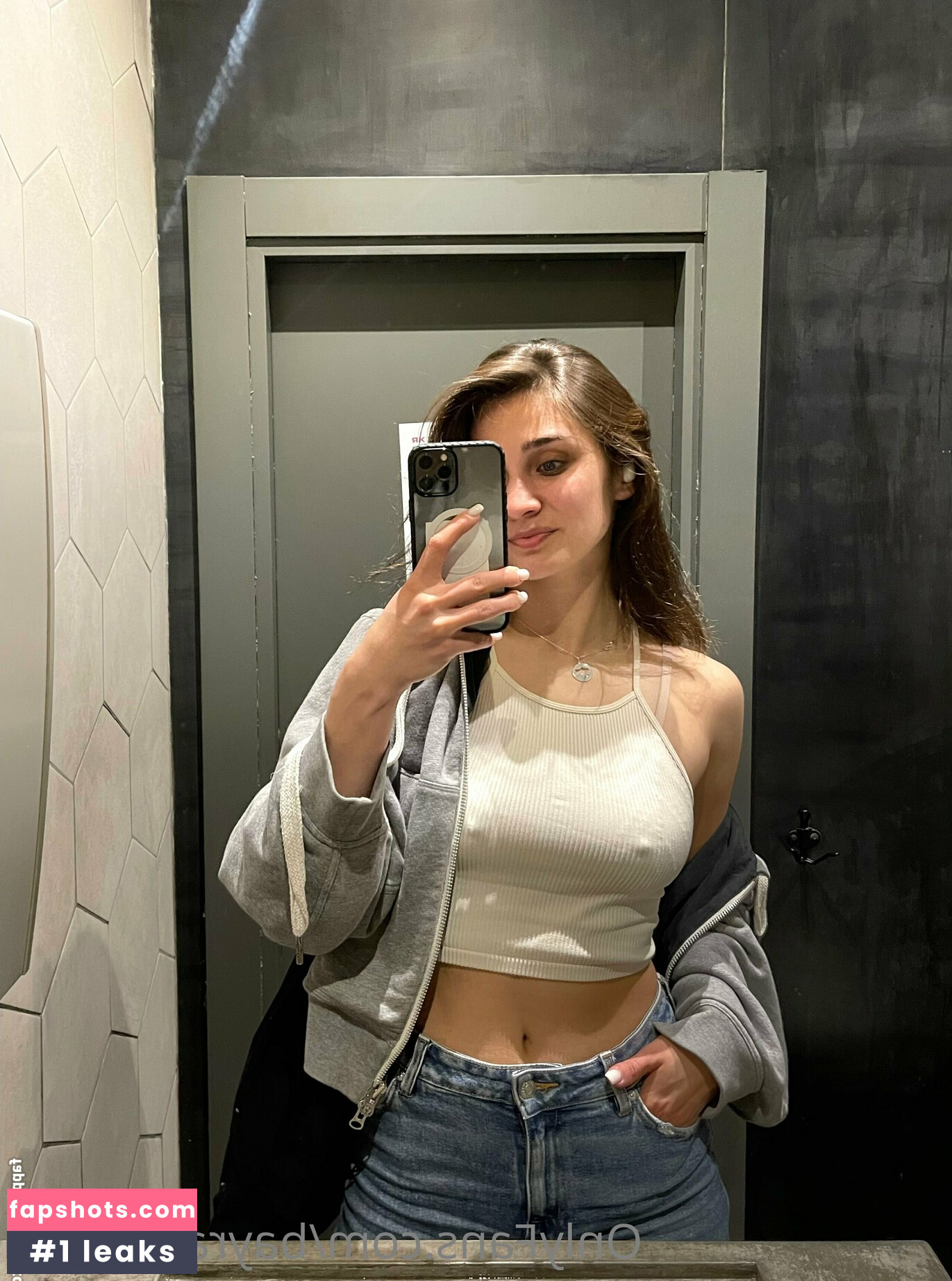 bayraktarivna nude babe gallery