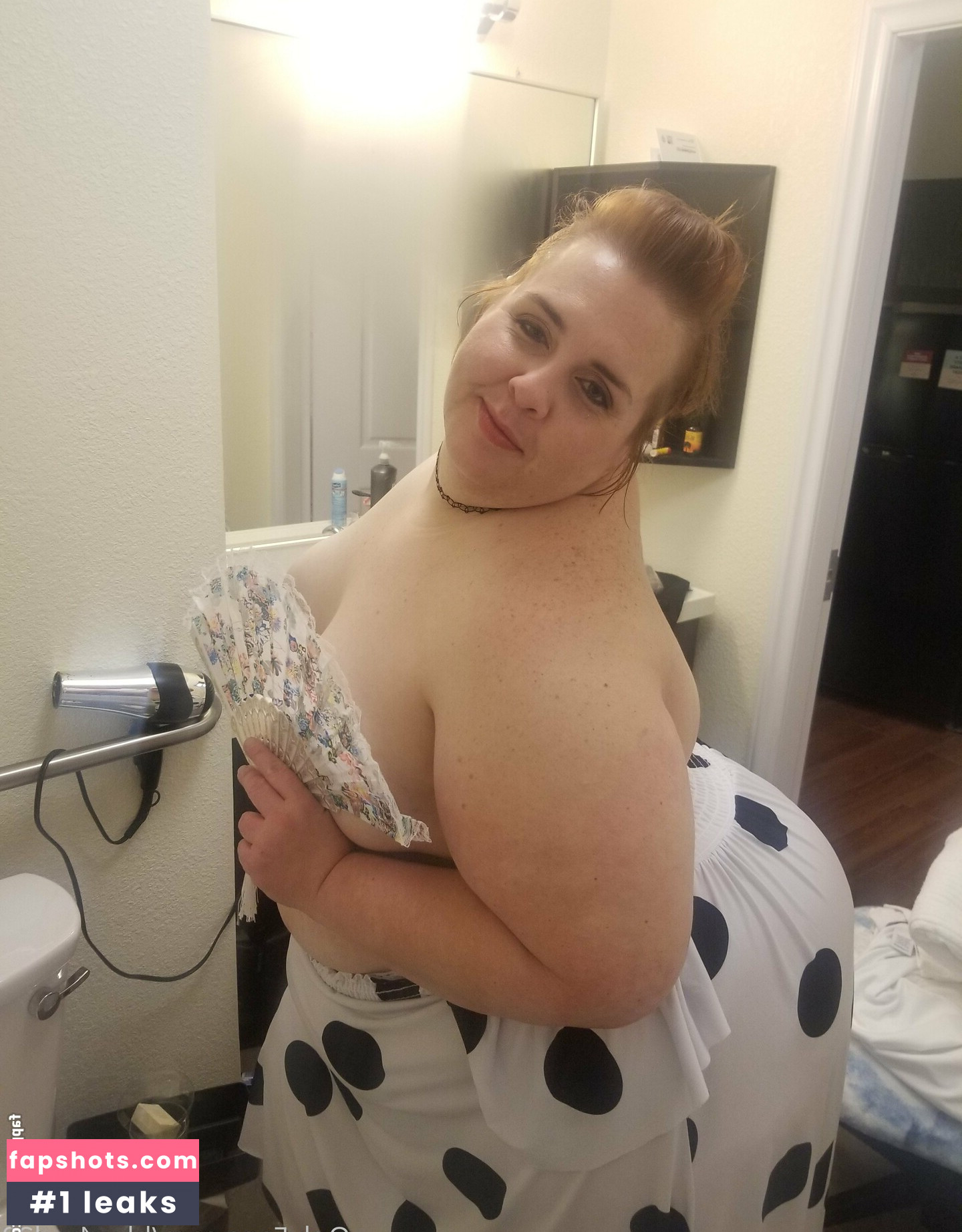 bbw4red20 gallery photo #14