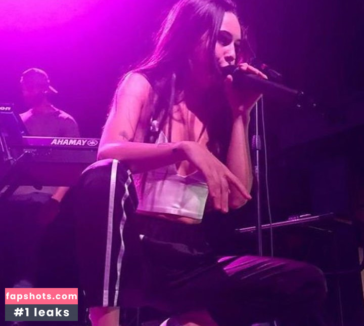 Bea Miller gallery photo #104