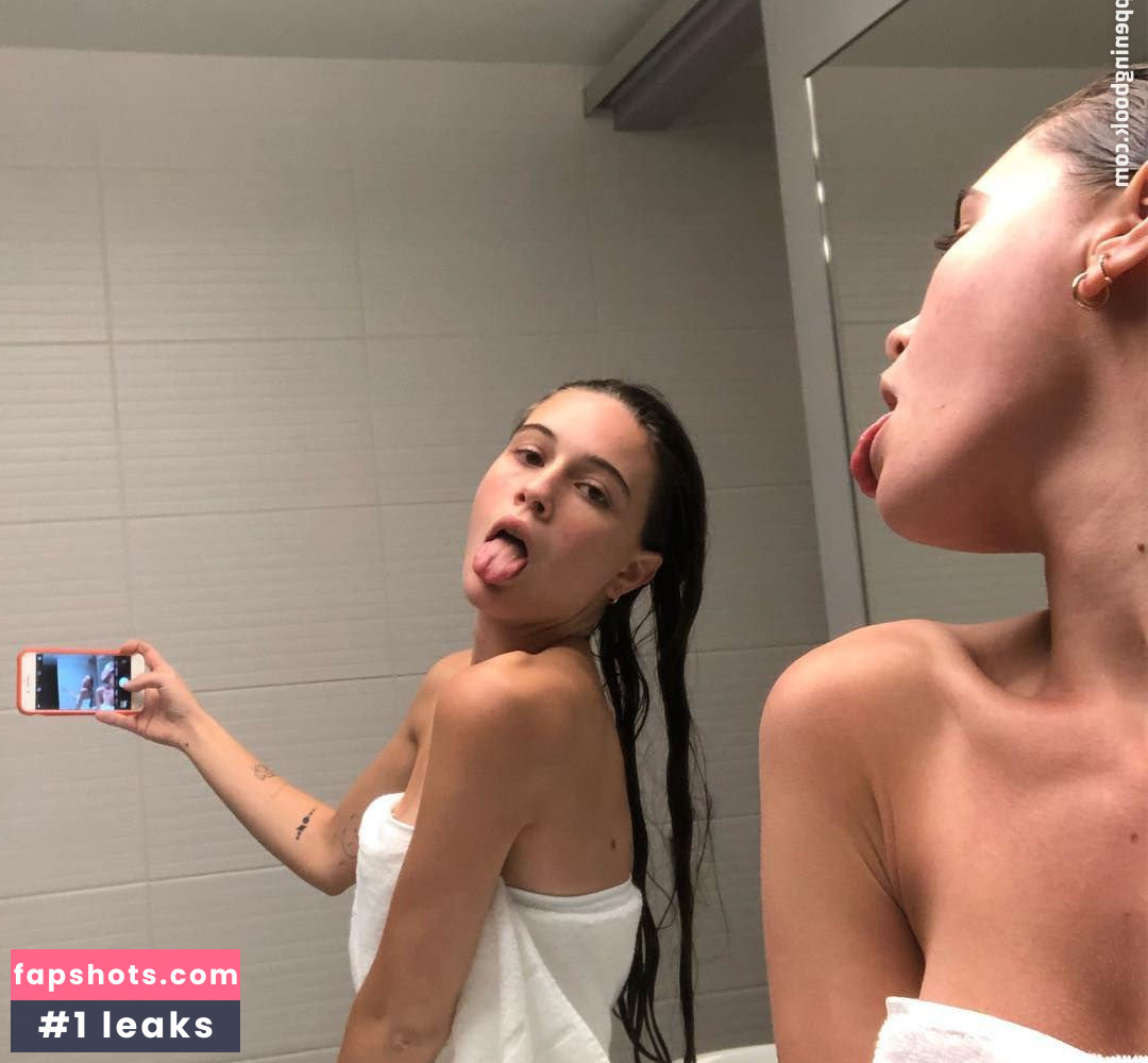 Bea Miller gallery photo #109