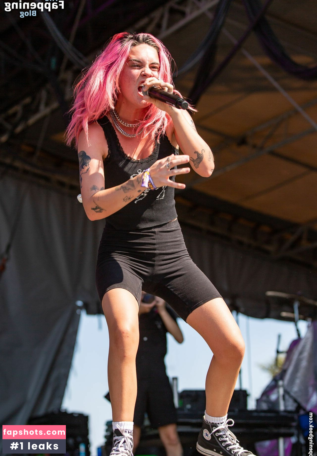 Bea Miller gallery photo #39