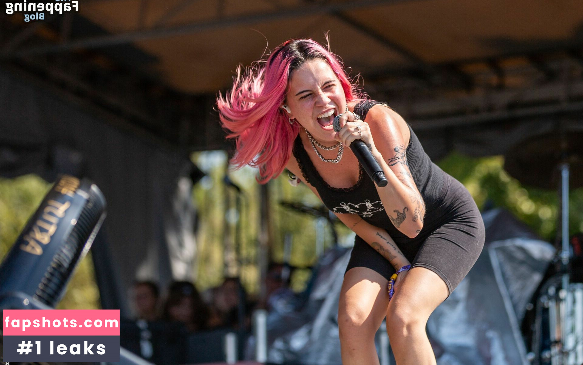 Bea Miller gallery photo #48